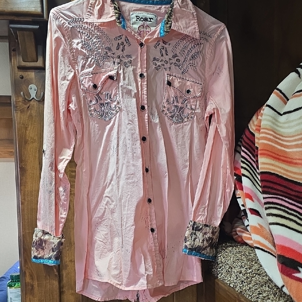 Roar Pink Embroidered Shirt with Black Buttons Small